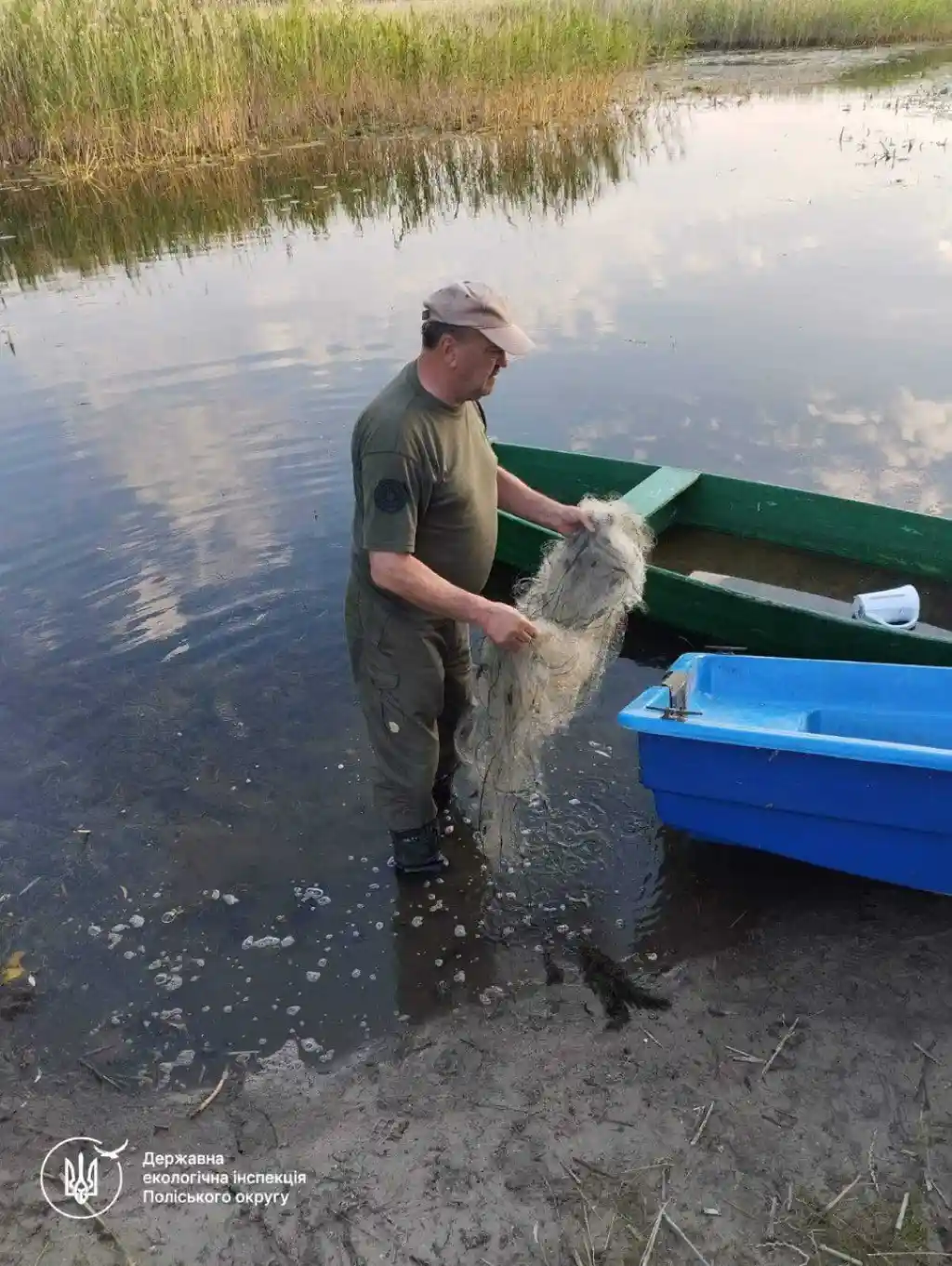 На Хрінницькому водосховищі виявили заборонені рибальські сітки