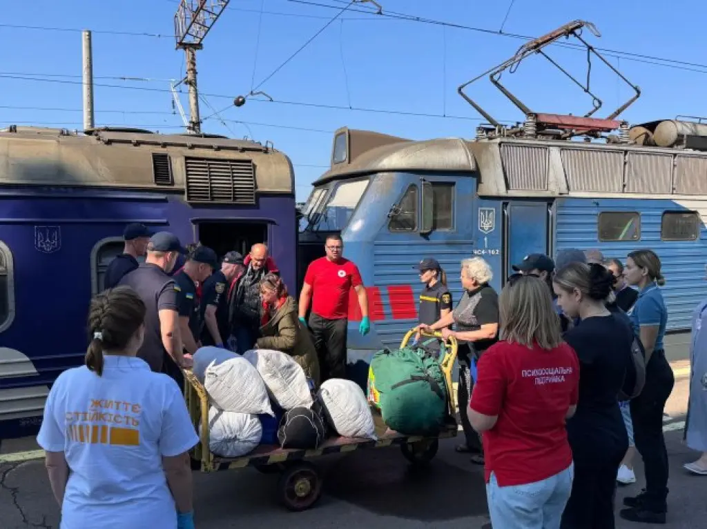 На Рівненщину прибули переселенці з Донеччини: людей розселять у громадах Дубенського району