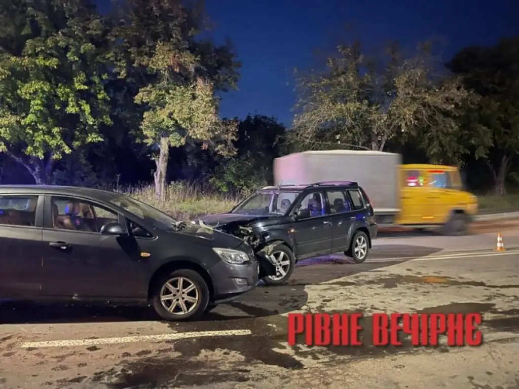 У Рівному сталася потрійна ДТП: водій відмовився проходити тест на сп’яніння