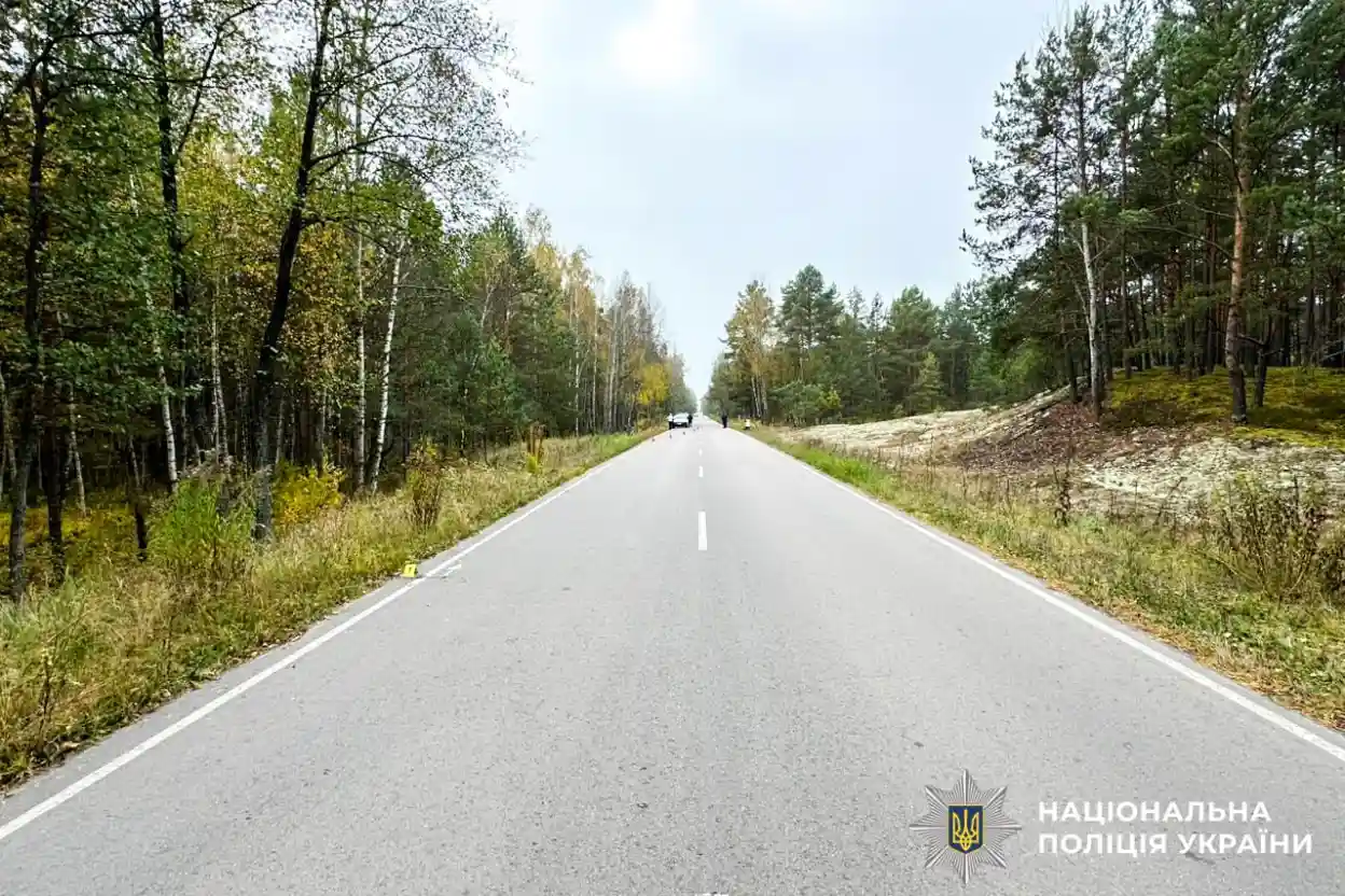 На Рівненщині загинув 19-річний мотоцикліст, врізавшись у дерево