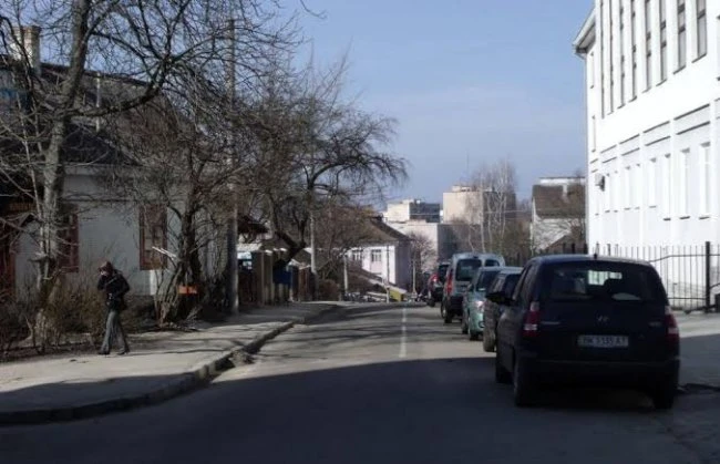 У центрі Рівного запровадять односторонній рух на вулиці Героїв Поліції