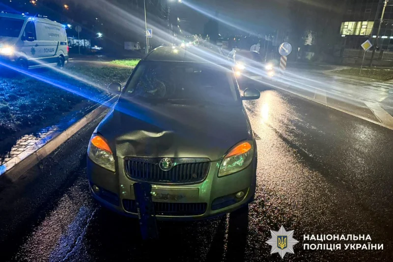 У Рівному в ДТП загинула пенсіонерка, яку збив автомобіль на пішохідному переході У Рівному в ДТП загинула пенсіонерка, яку збив автомобіль на пішохідному переході