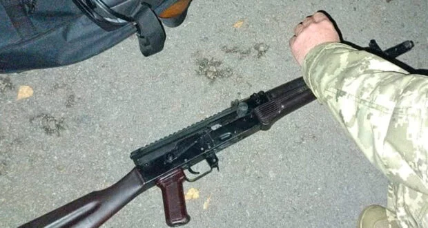 На Рівненщині виявили військового з наркотиками та зброєю
