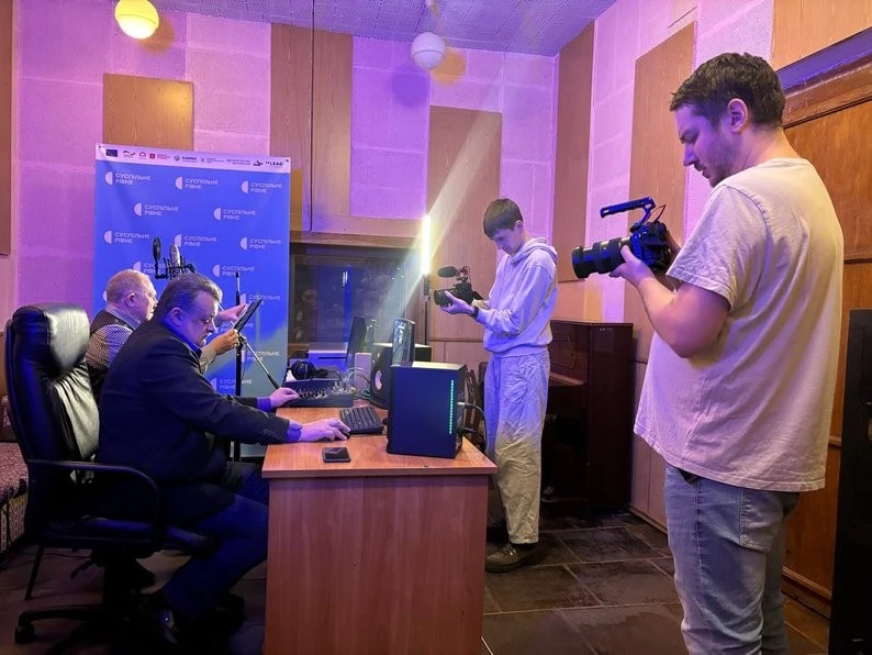 Після роботи – у студію: як у Рівному народився гурт із колег по редакції Після роботи – у студію: як у Рівному народився гурт із колег по редакції