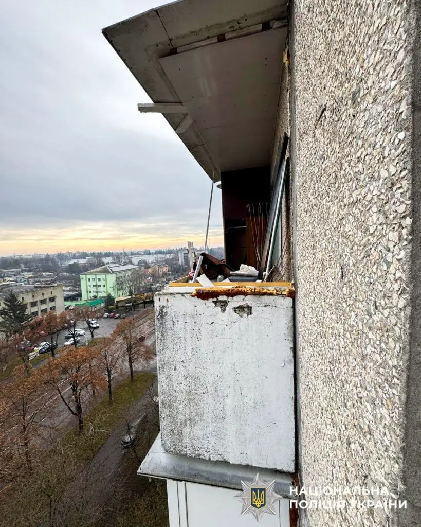 Ранковий вибух у Рівному: двоє мешканців звернулися по медичну допомогу Ранковий вибух у Рівному: двоє мешканців звернулися по медичну допомогу