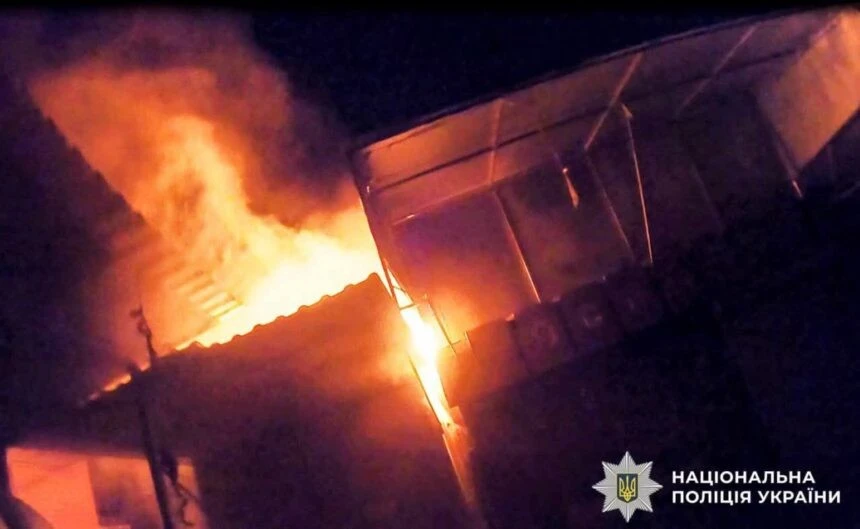 У Рівному на лаву підсудних відправляють двох чоловіків за нічний підпал кіосків