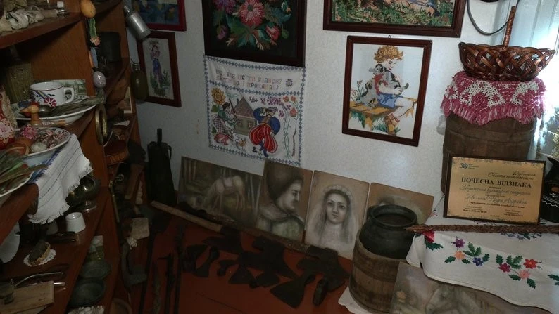 Дім, де живе памʼять: на Рівненщині родина зберігає унікальний домашній музей