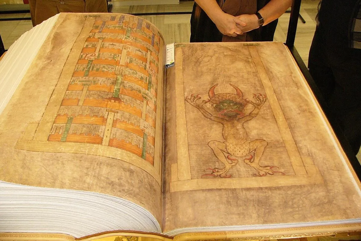 Велетенська книга з тінню легенд: що насправді відомо про Codex Gigas