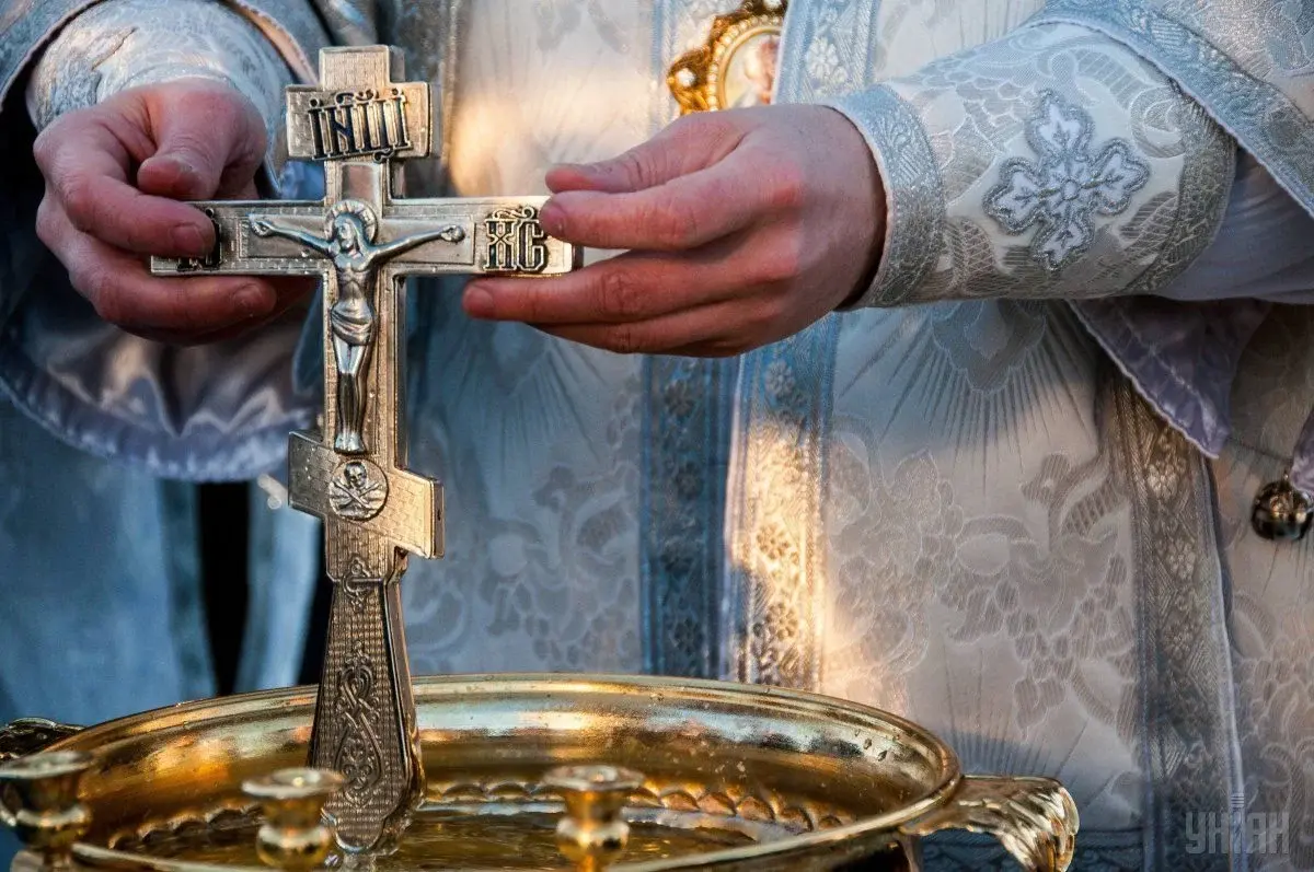 Рівненщина святкує Хрещенський Святвечір: вода освячується, віруючі готуються до купань