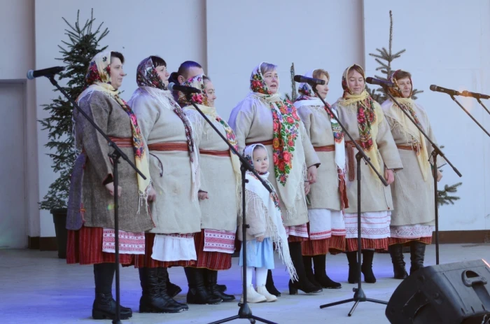 Різдвяні мелодії Рівного: понад 2000 учасників на XXII фестивалі