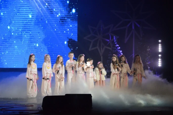 Різдвяні мелодії Рівного: понад 2000 учасників на XXII фестивалі
