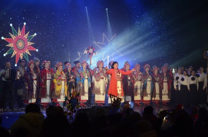 Різдвяні мелодії Рівного: понад 2000 учасників на XXII фестивалі