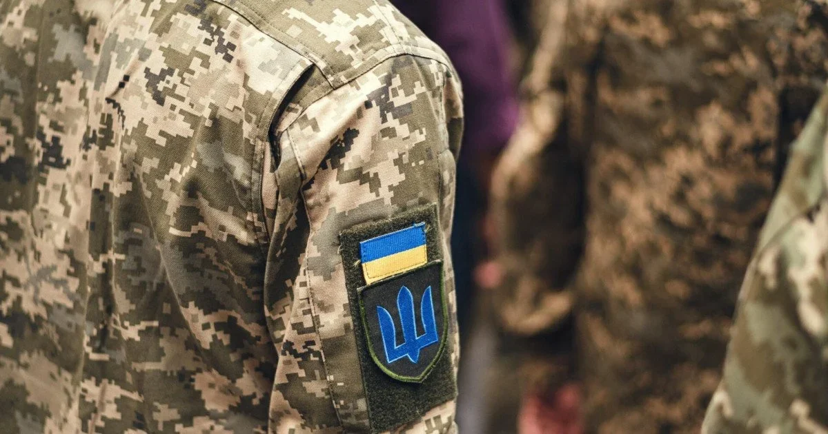 В Ізмаїлі чоловік напав на військових з викруткою і намагався втекти