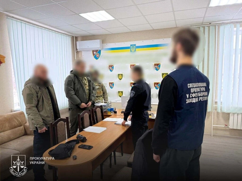 Toyota за ціною свободи: на Рівненщині викрили схему «броні» від топ-посадовця ТЦК