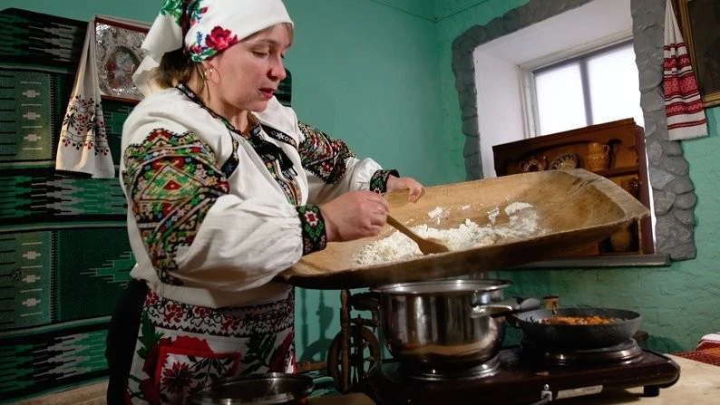 Смак поколінь з Острожчини: як на Рівненщині відроджують рецепт прабабусь