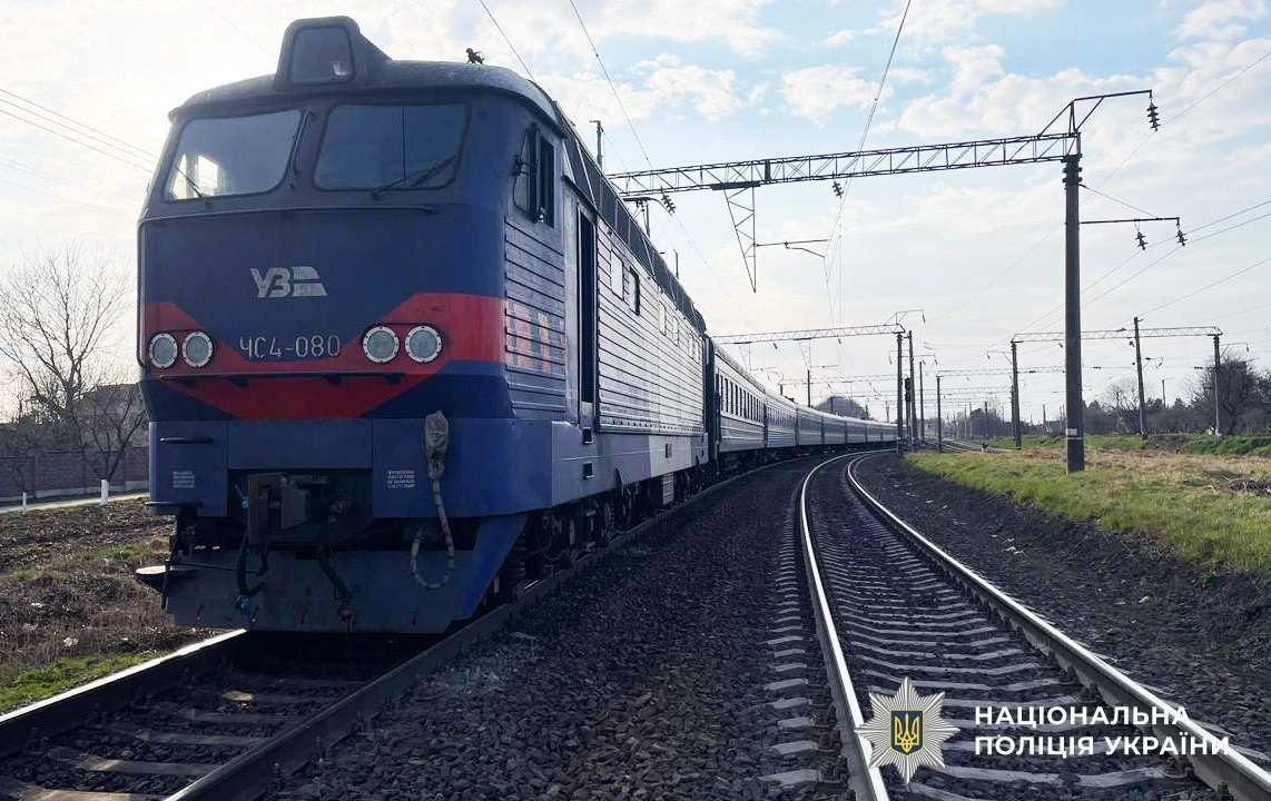 Фатальна розмова: у Здолбунові під колесами пасажирського потяга загинув пішохід
