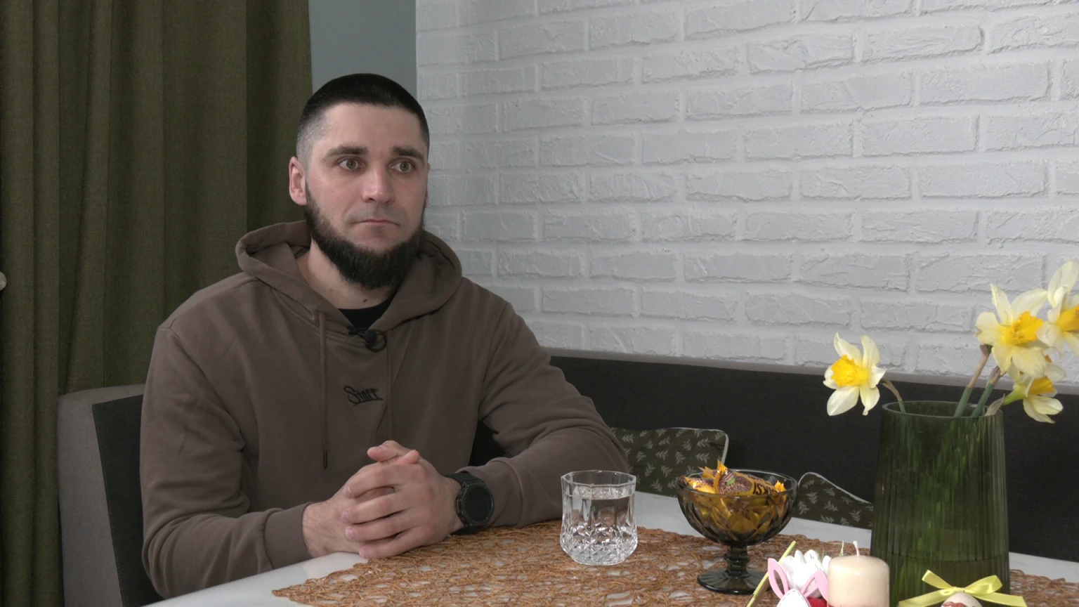 Сильніший за смерть: історія бійця “Хижака”, який повернувся з пекла Торецька до родини в Рівне