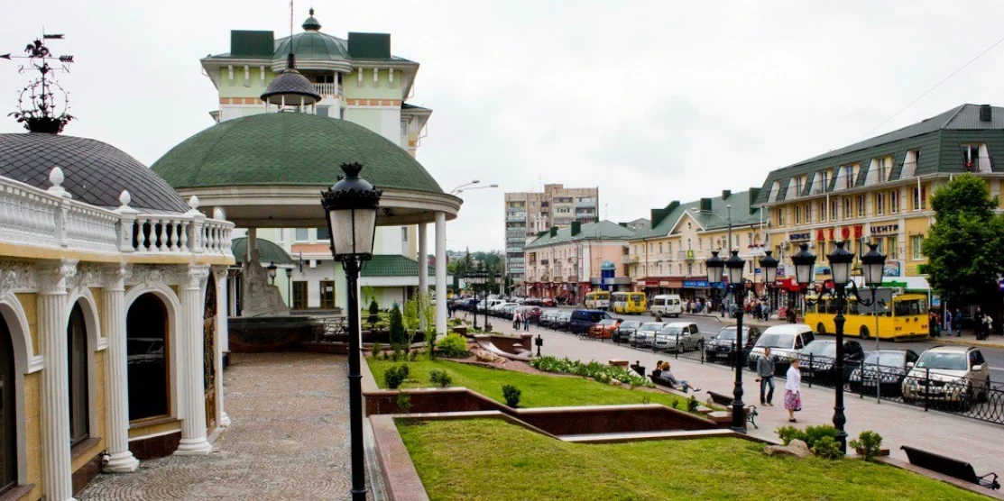 Рівне готується до насиченої неділі: куди піти 3 травня