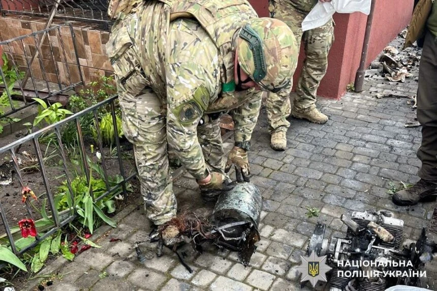 Рівненські вибухотехніки врятували будинок волонтера від підриву нерозірваним «шахедом»