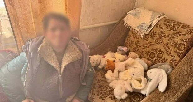 Рік за ґратами за викрадені з дитячої могили іграшки