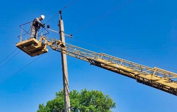Енергосистема України зазнала нових пошкоджень через негоду та обстріли